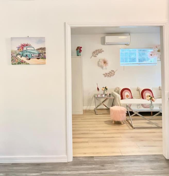Pink Cozy House 2 Bedrooms Rosemead Exteriér fotografie