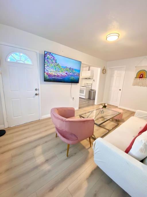Pink Cozy House 2 Bedrooms Rosemead Exteriér fotografie